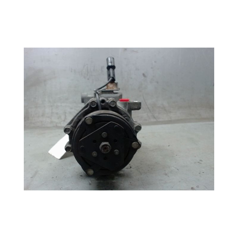 COMPRESSEUR AIR CONDITIONNE MITSUBISHI COLT
