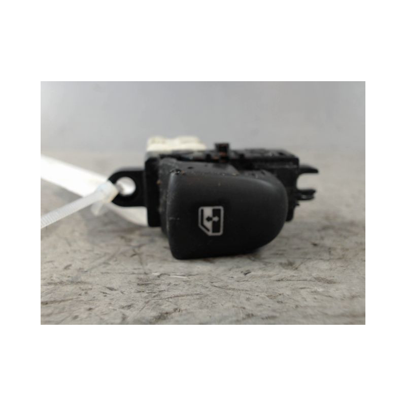 COMMANDE LEVE-GLACE PORTE ARD NISSAN QHASQAI 2007-