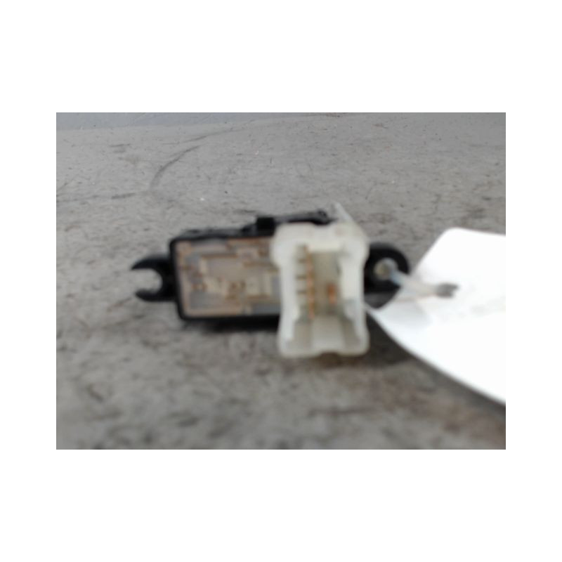 COMMANDE LEVE-GLACE PORTE ARD NISSAN QHASQAI 2007-