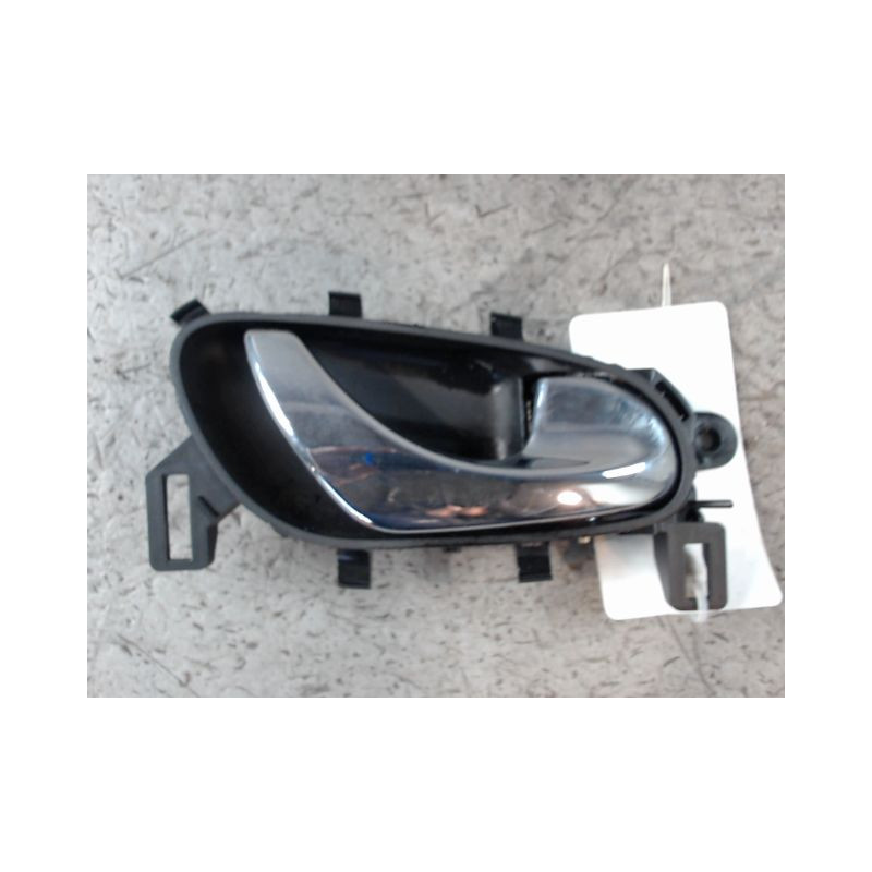 POIGNEE INTERIEURE PORTE ARRIERE DROIT NISSAN QHASQAI 2007-