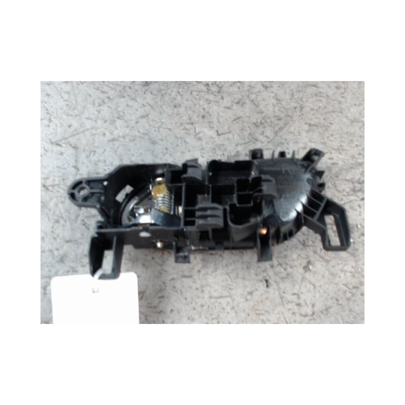POIGNEE INTERIEURE PORTE ARRIERE DROIT NISSAN QHASQAI 2007-