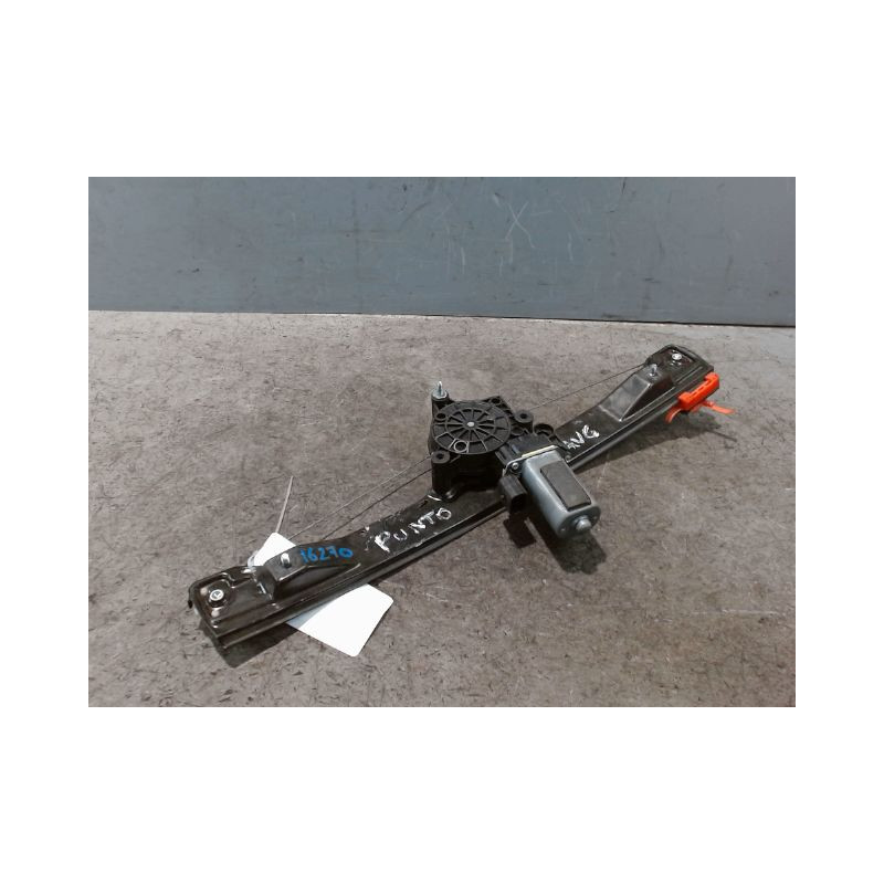 MECANISME+MOTEUR LEVE-GLACE AVANT GAUCHE FIAT PUNTO 2003-