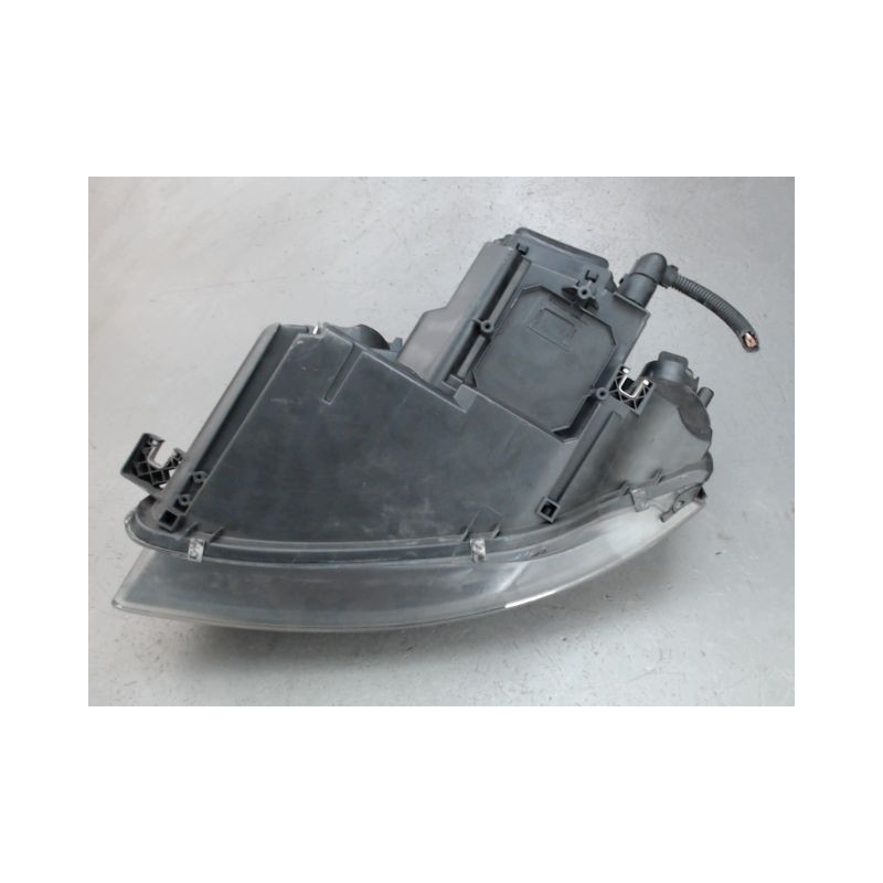 PHARE DROIT AUDI A3
