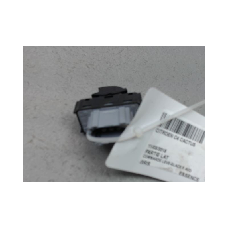 COMMANDE LEVE-GLACE PORTE AVD CITROEN C4 CACTUS