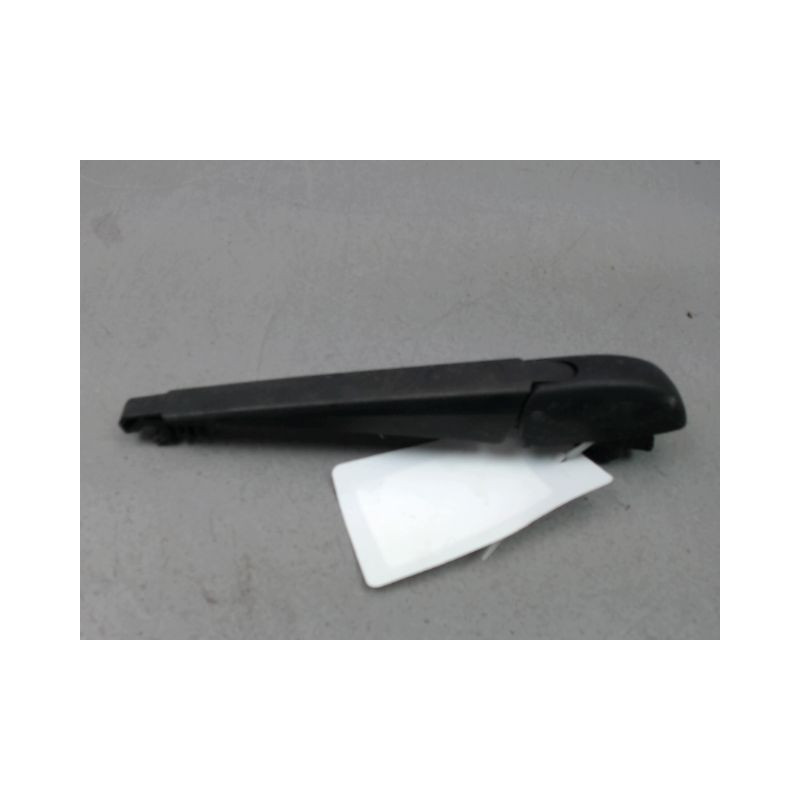 BRAS ESSUIE-GLACE ARRIERE TOYOTA RAV4 2003-