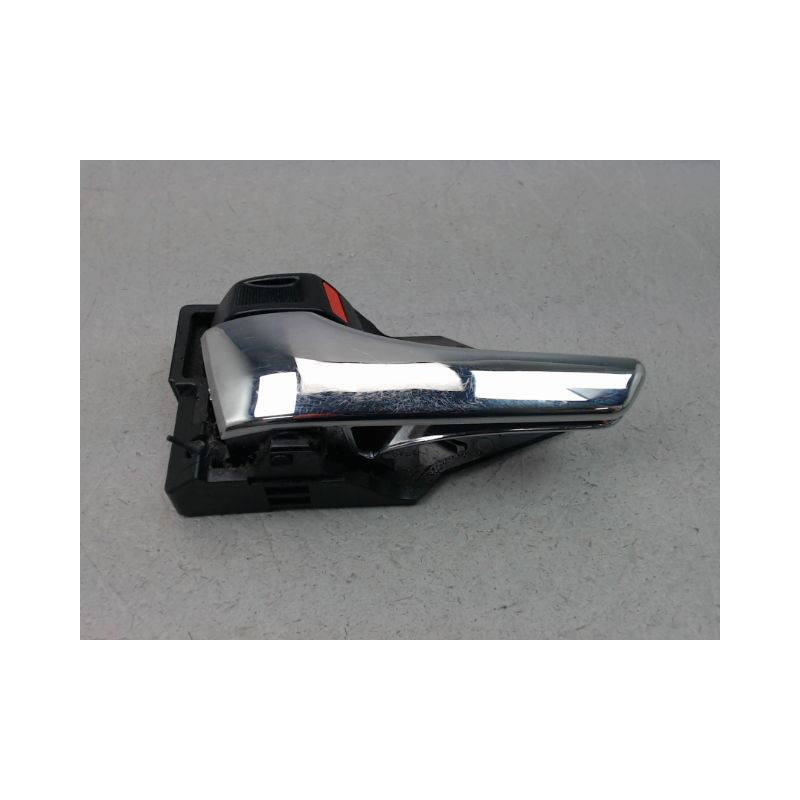 POIGNEE INTERIEURE PORTE AVANT GAUCHE TOYOTA RAV4 2003-