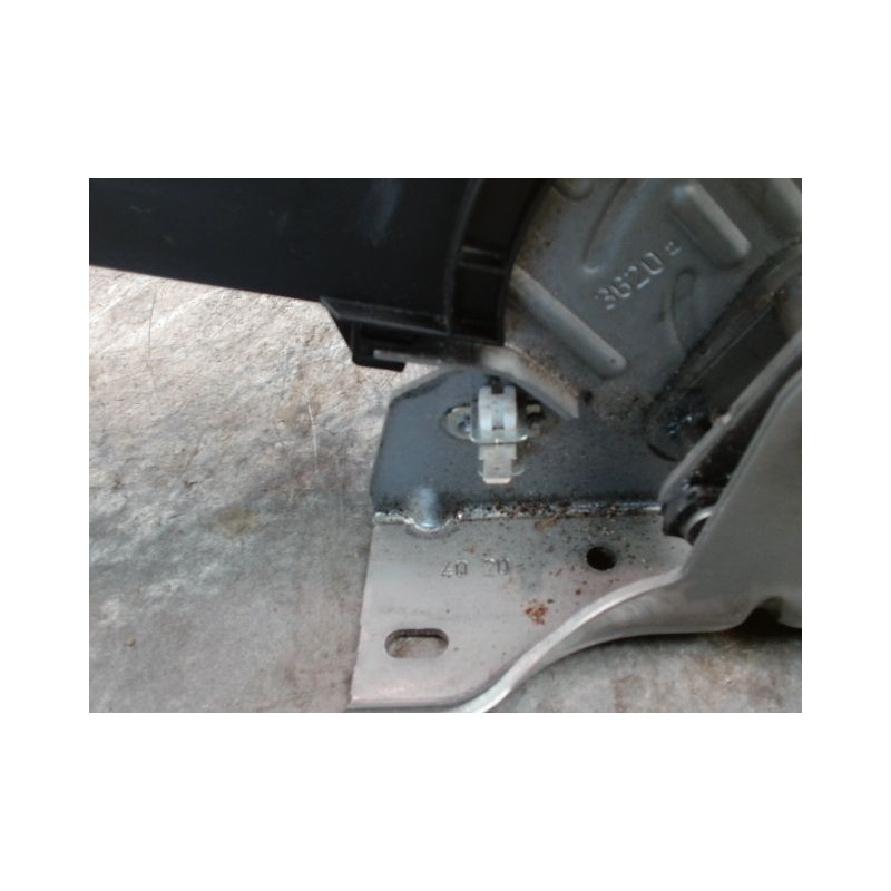 LEVIER FREIN A MAIN DACIA SANDERO 2008-