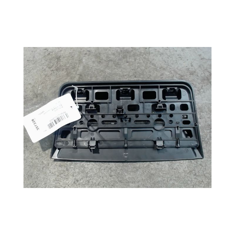 FEUX STOP SUPPLEMENTAIRE RENAULT FLUENCE