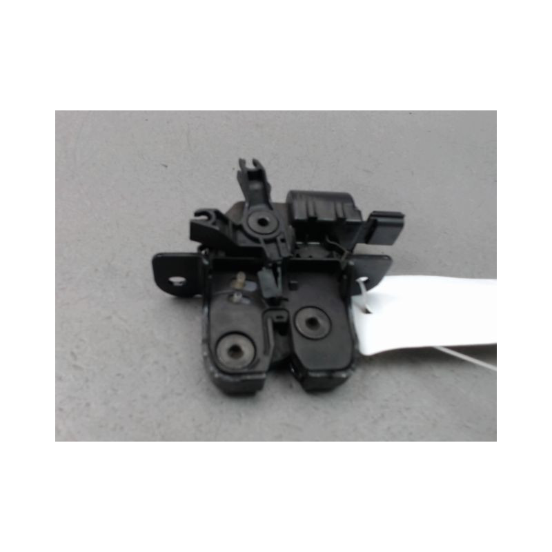 SERRURE HAYON  DACIA DUSTER BREAK Phase 1 2010-2013