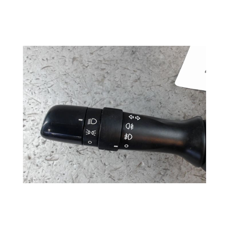 COMMANDE CLIGNOTANT TOYOTA YARIS II 2010-