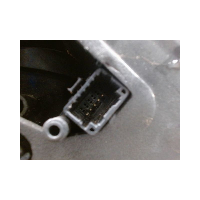 RETROVISEUR EXTERIEUR ELECTRIQUE GAUCHE RENAULT CLIO III 2005-