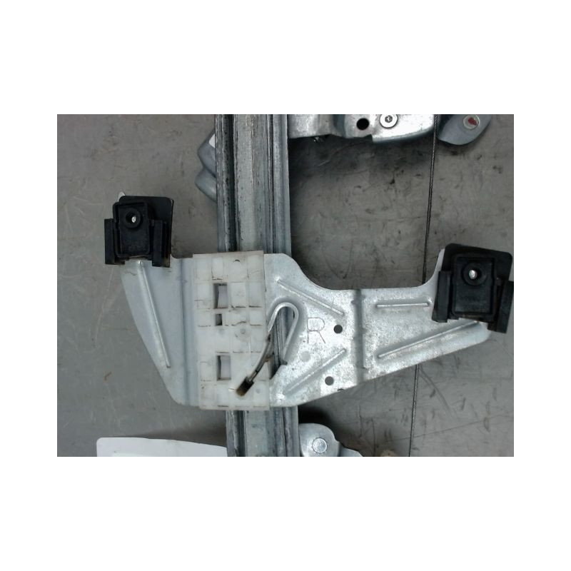MECANISME+MOTEUR LEVE-GLACE AVANT DROIT CITROEN C1 5P