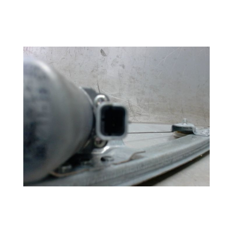MECANISME+MOTEUR LEVE-GLACE AVANT DROIT CITROEN C1 5P