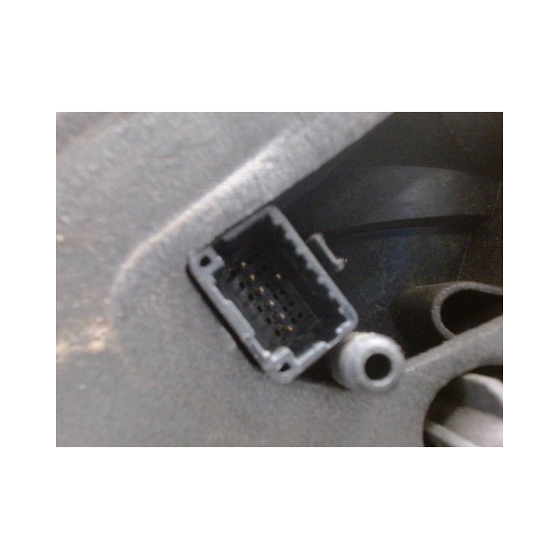 RETROVISEUR EXTERIEUR ELECTRIQUE DROIT RENAULT CLIO III 2005-