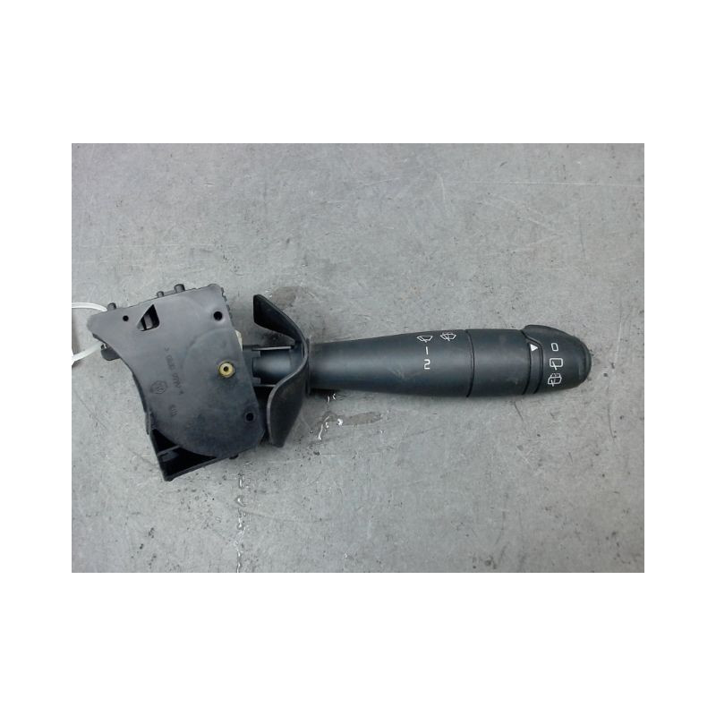 COMMANDE ESSUIE GLACE DACIA SANDERO 2008-