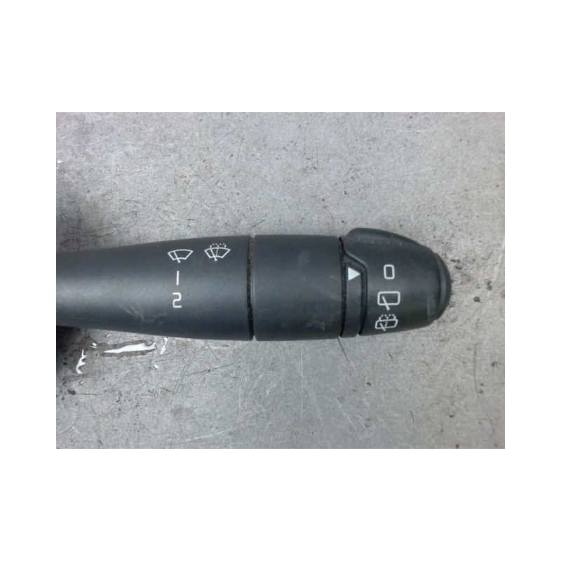 COMMANDE ESSUIE GLACE DACIA SANDERO 2008-