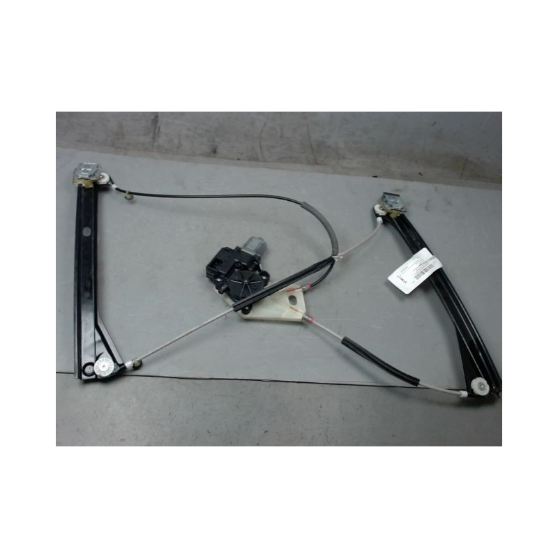 MECANISME+MOTEUR LEVE-GLACE AVANT DROIT VOLKSWAGEN POLO 2009-