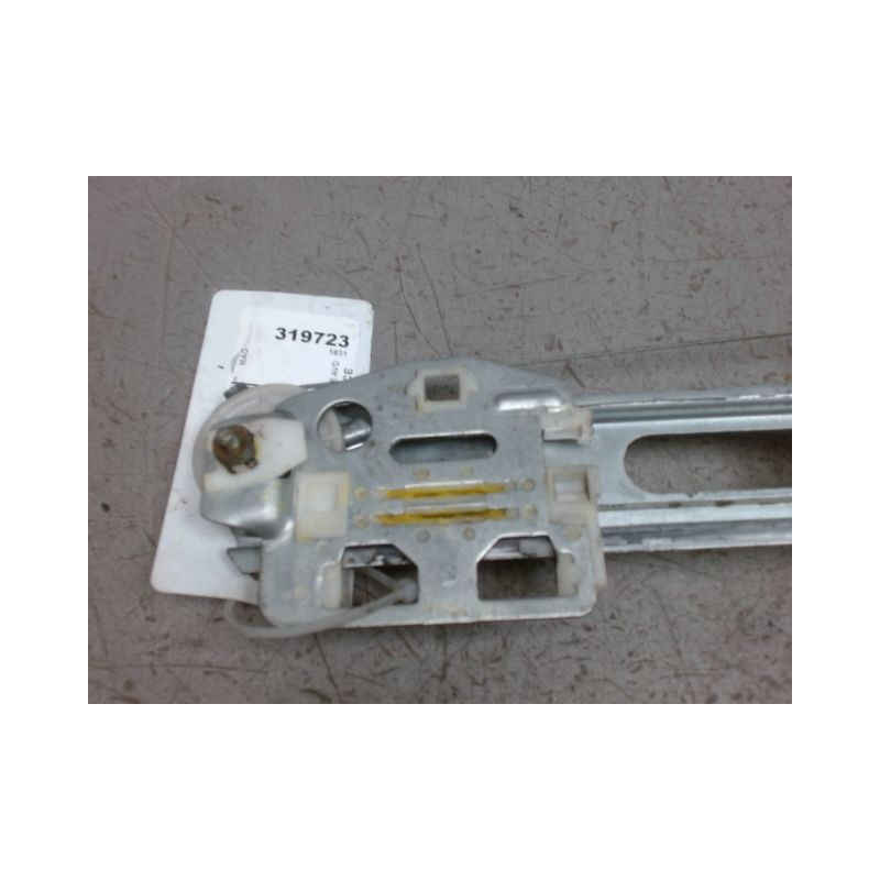 MECANISME+MOTEUR LEVE-GLACE AVANT DROIT MERCEDES CLASSE A 2001 -