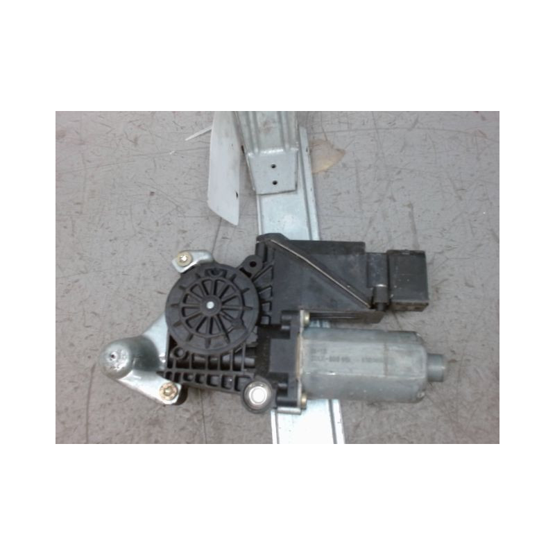 MECANISME+MOTEUR LEVE-GLACE ARRIERE GAUCHE MERCEDES CLASSE A 2001 -