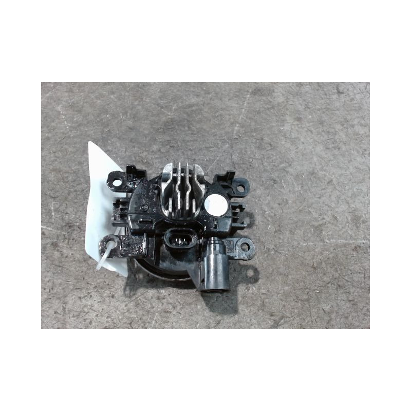 PHARE ANTIBROUILLARD AVANT GAUCHE RENAULT CLIO IV