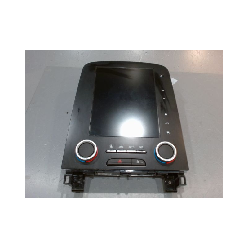 ECRAN GPS RENAULT SCENIC
