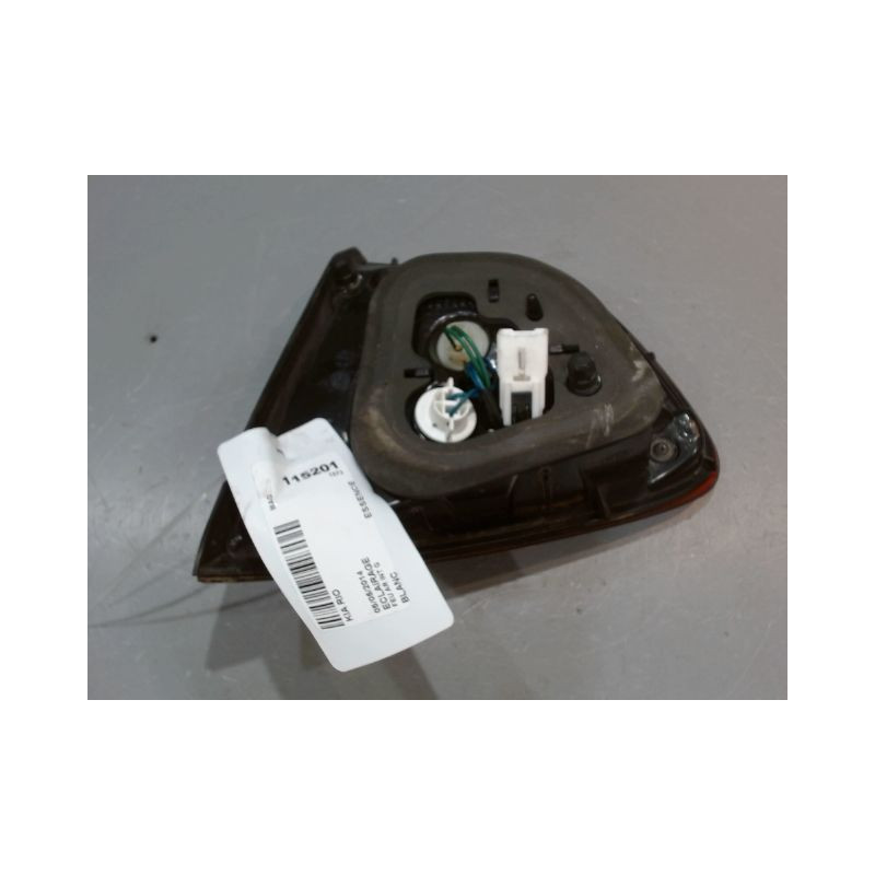 FEU ARRIERE INTERIEUR GAUCHE KIA RIO