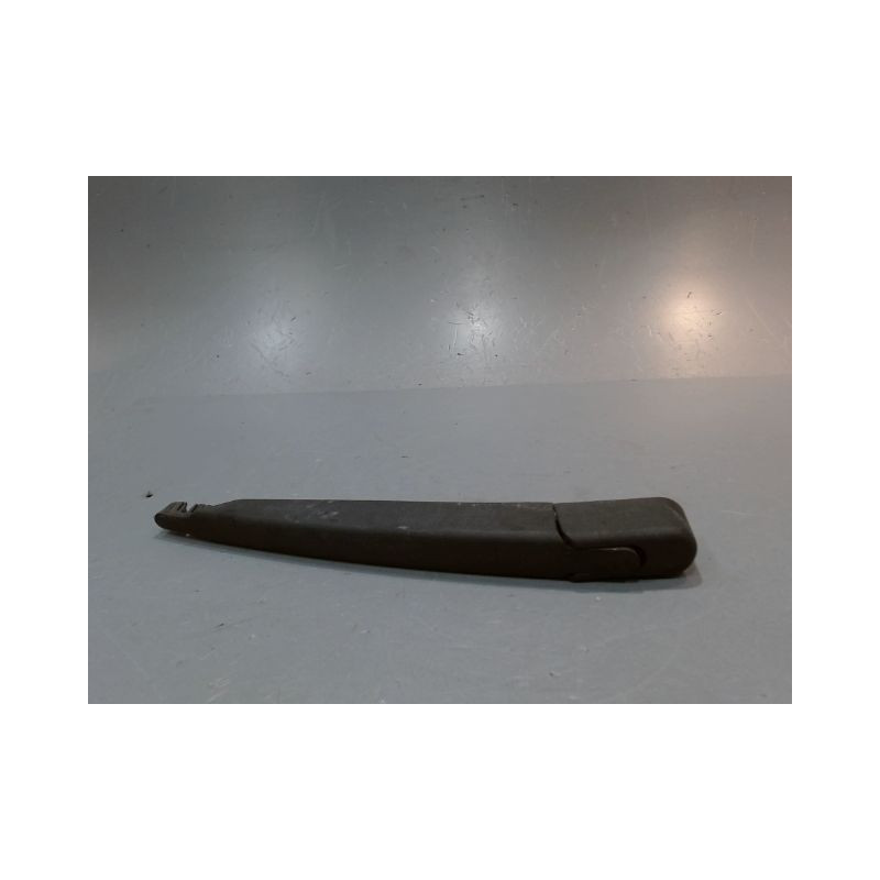 BRAS ESSUIE-GLACE ARRIERE NISSAN QASHQAI