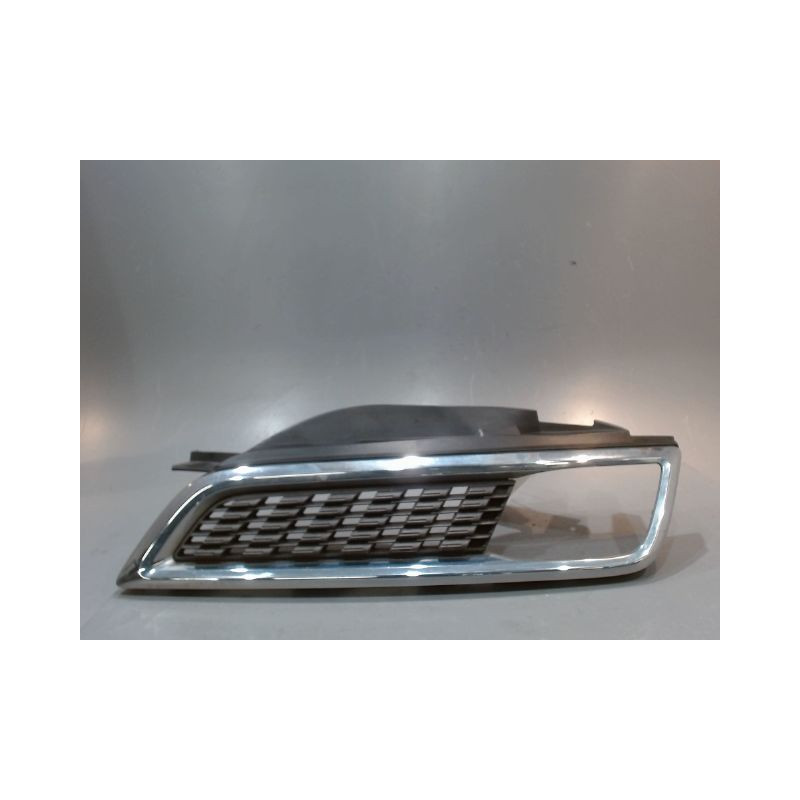 GRILLE CALANDRE GAUCHE NISSAN MICRA