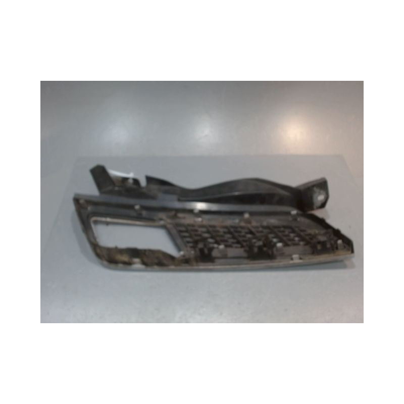GRILLE CALANDRE GAUCHE NISSAN MICRA