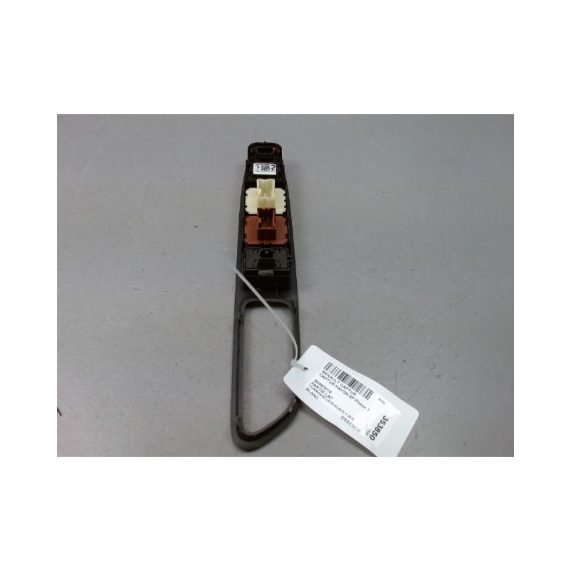 COMMANDE LEVE-GLACE PORTE AVG RENAULT CAPTUR Phase 1 2013-...