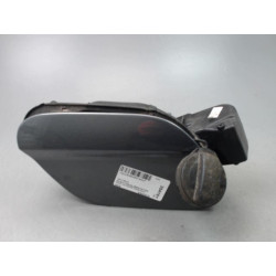 VOLET DE TRAPPE CARBURANT