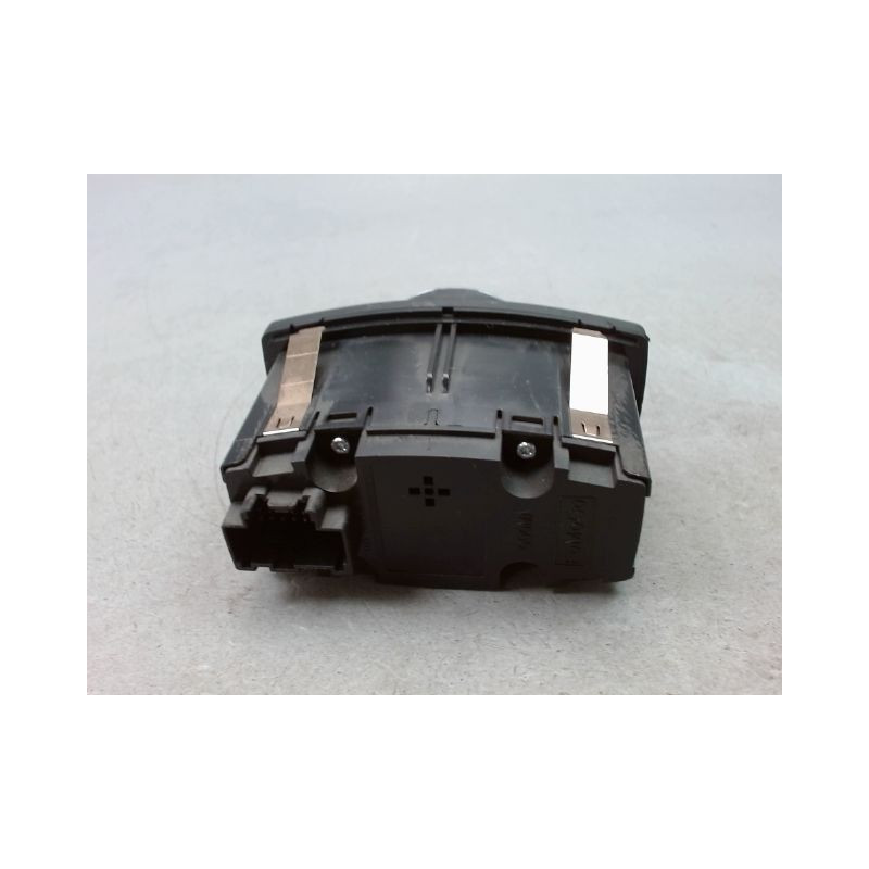 INTERIEUR COMMANDE PHARES FORD T.COURIER