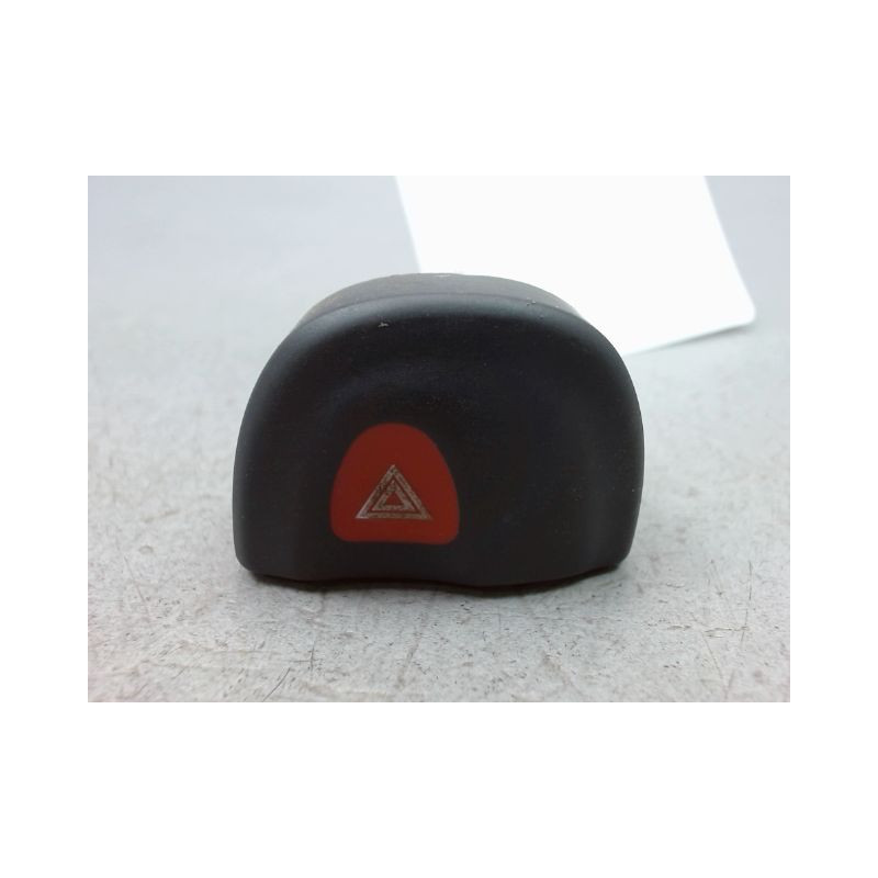 BOUTON DE WARNING RENAULT MEGANE COUPE 2P I Phase 2 1999-2002