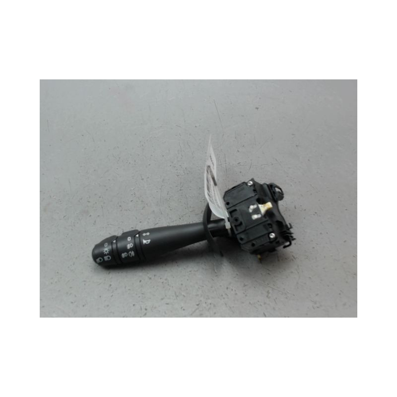 COMMANDE ECLAIRAGE RENAULT TWINGO II Phase 2 2011-2014