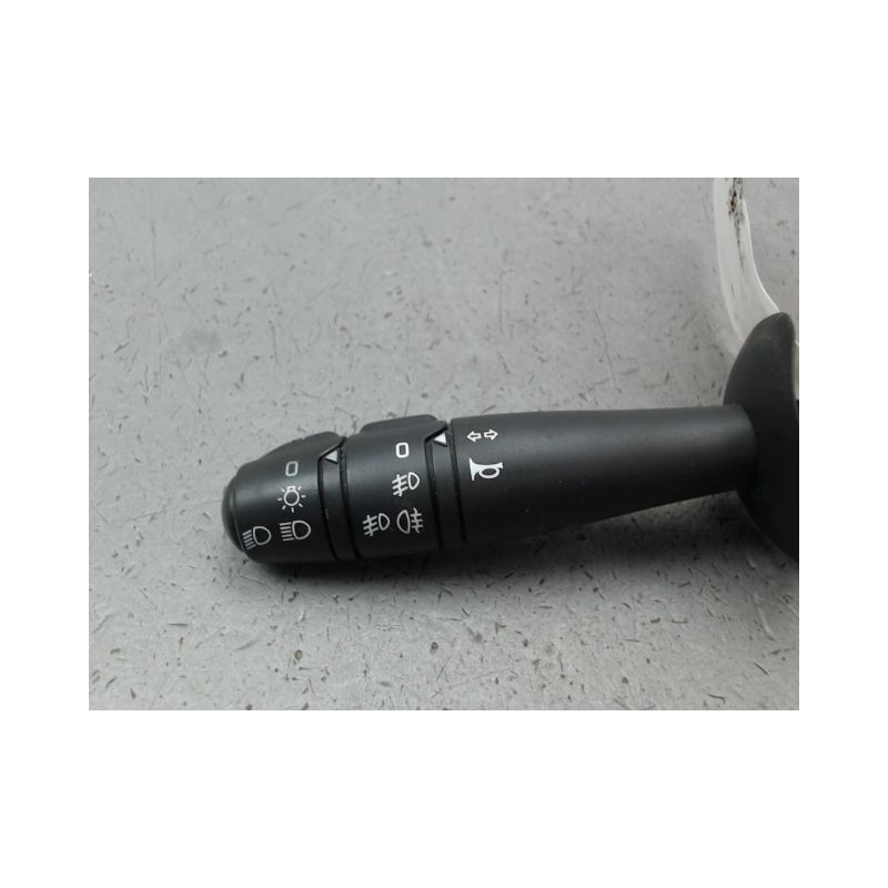 COMMANDE ECLAIRAGE RENAULT TWINGO II Phase 2 2011-2014