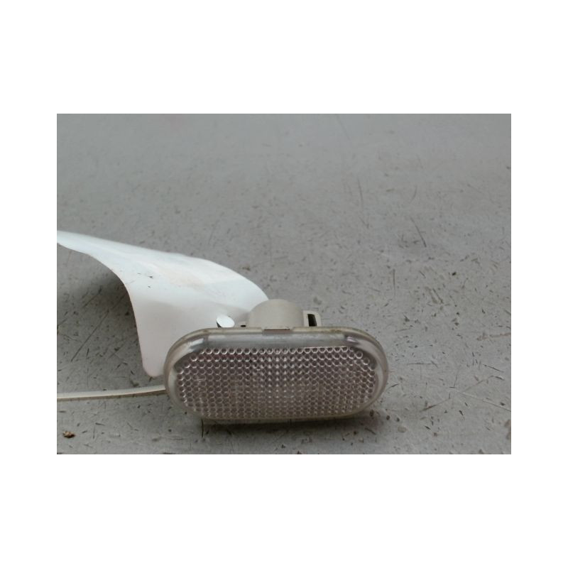 REPETITEUR AILE GAUCHE RENAULT TWINGO II Phase 1 2007-2011