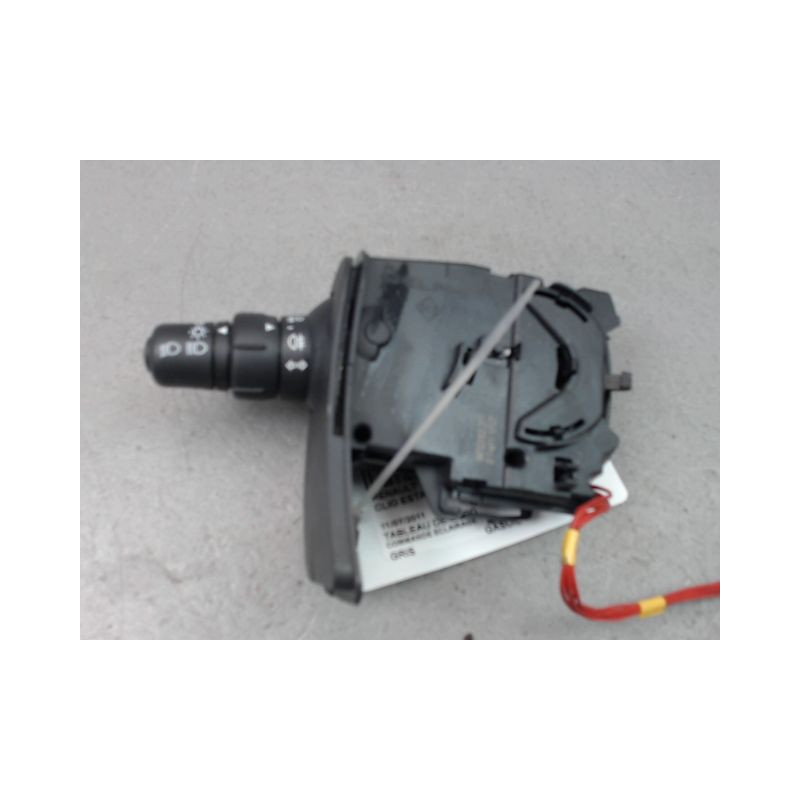 COMMANDE ECLAIRAGE RENAULT CLIO ESTATE III Phase 2 2009-2014