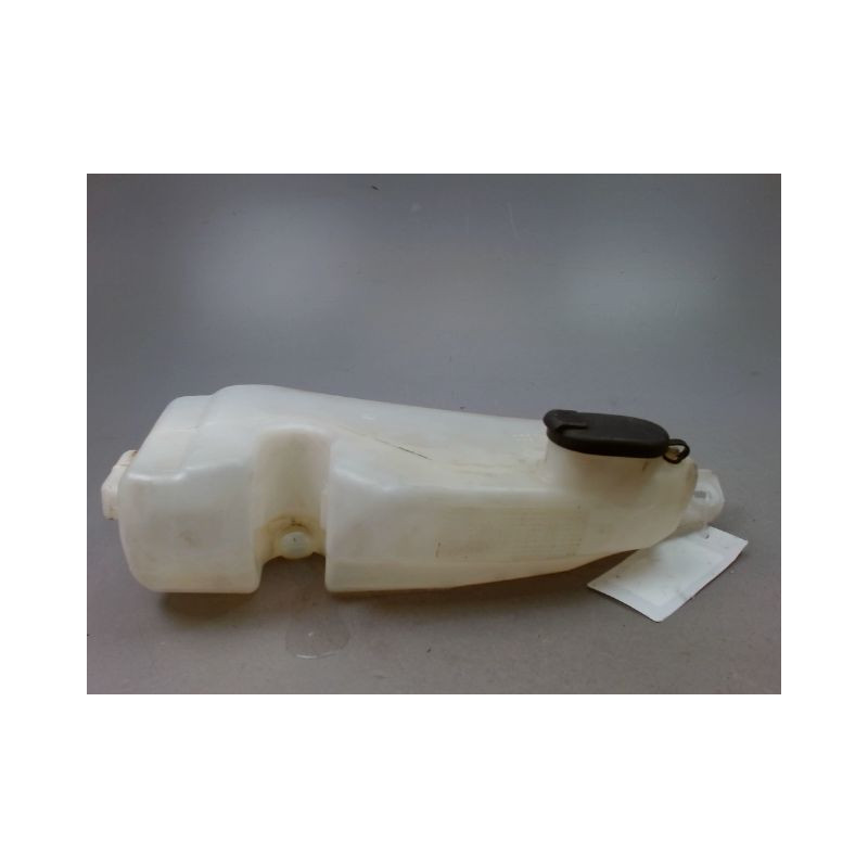 RESERVOIR LAVE-GLACE AVANT DACIA SANDERO I 2008-2012