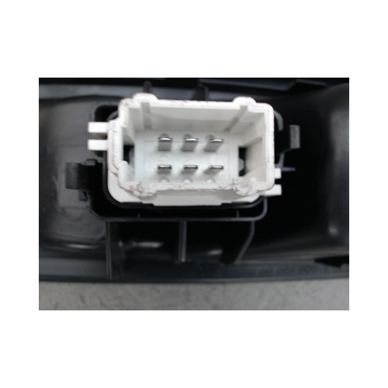 COMMANDE LEVE-GLACE PORTE AVD RENAULT CLIO