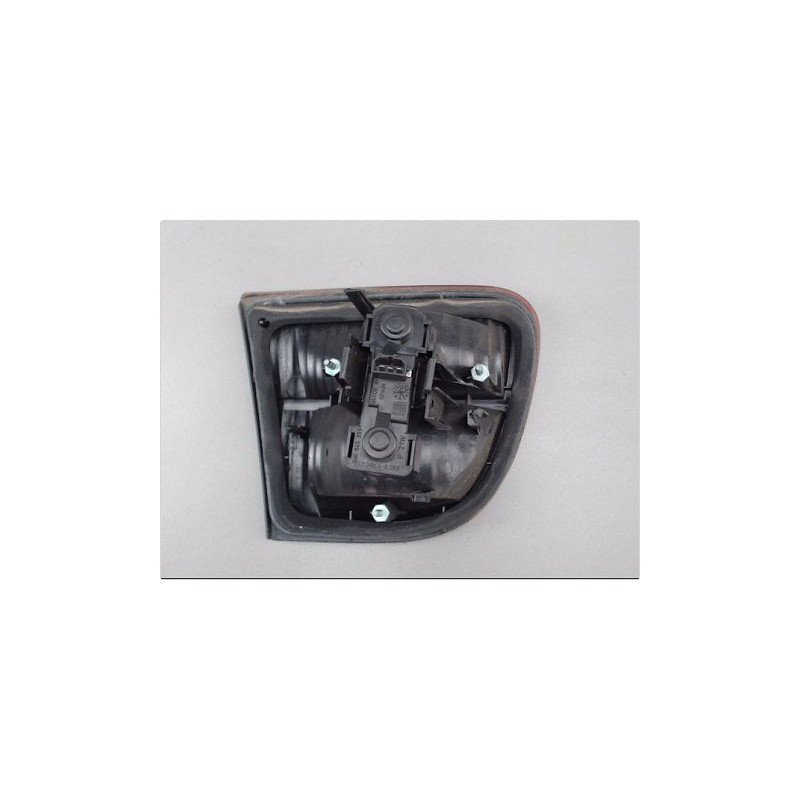 FEU ARRIERE INTERIEUR DROIT SEAT LEON 2000-2006