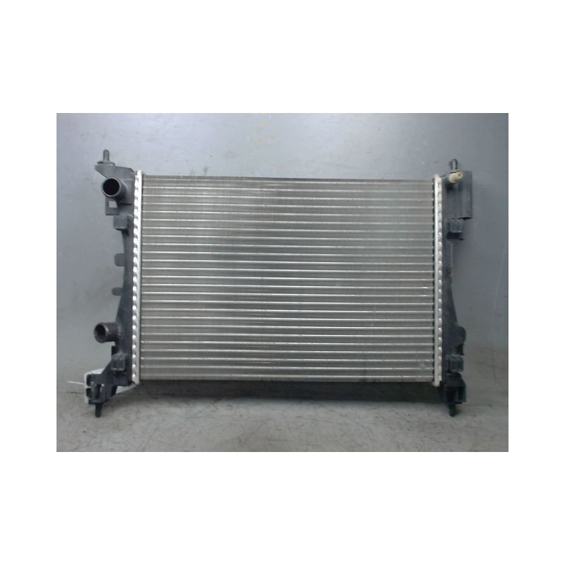RADIATEUR OPEL CORSA