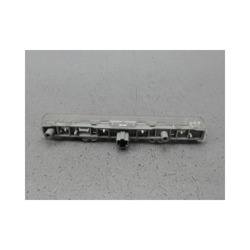FEUX STOP SUPPLEMENTAIRE TOYOTA YARIS II Phase 1 2005-2009