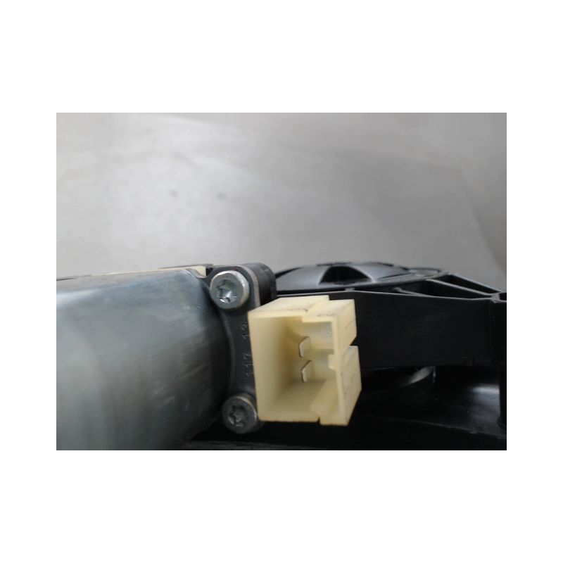 MECANISME LEVE-GLACE AVANT GAUCHE VOLKSWAGEN GOLF