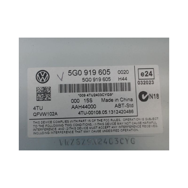 AUTORADIO VOLKSWAGEN GOLF