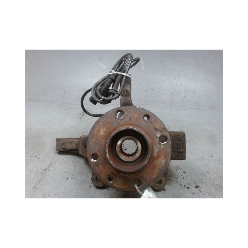 PIVOT AVANT GAUCHE NISSAN MICRA