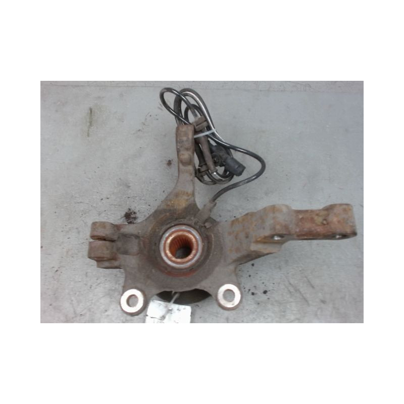 PIVOT AVANT GAUCHE NISSAN MICRA