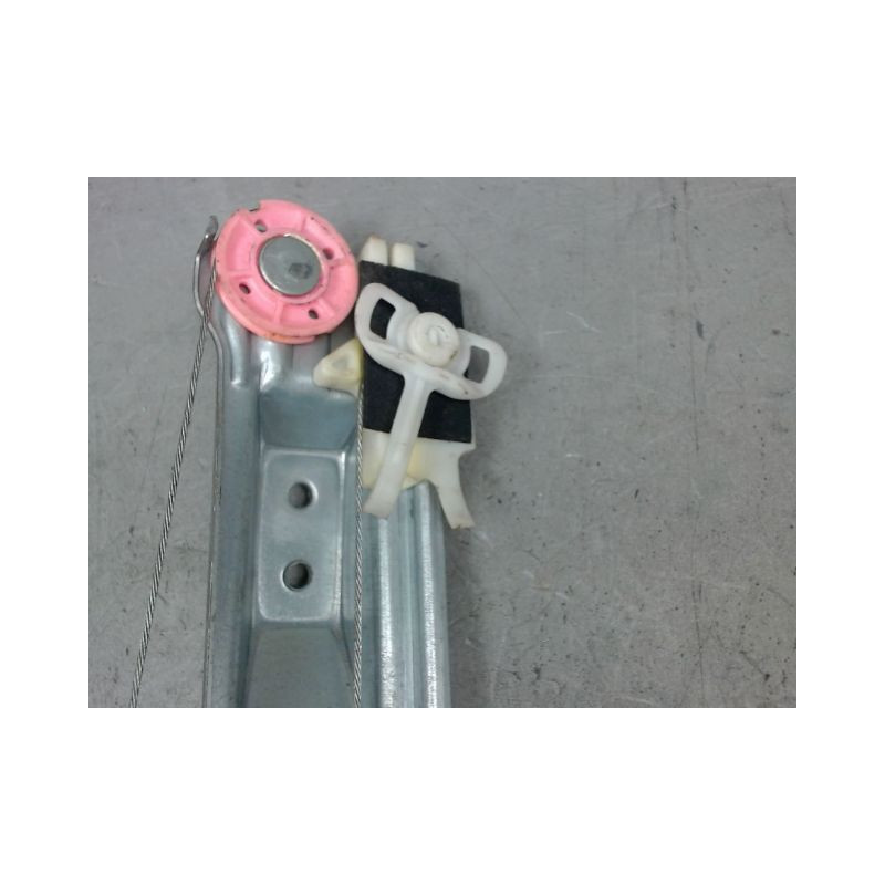 MECANISME LEVE-GLACE ARRIERE GAUCHE OPEL CORSA 06-09