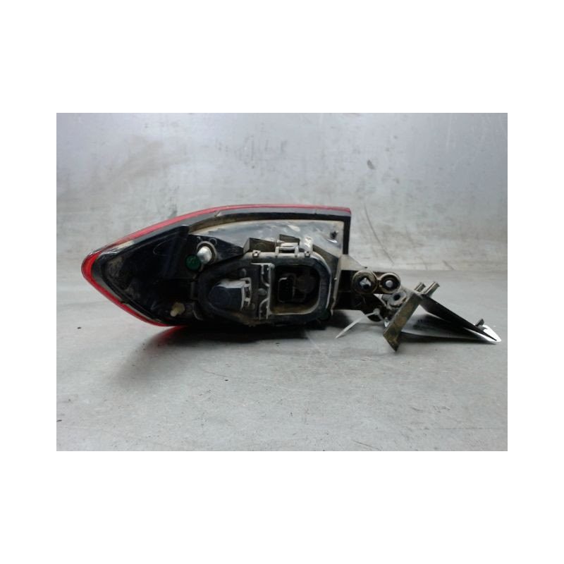 FEU ARRIERE DROIT RENAULT CLIO IV 2012-