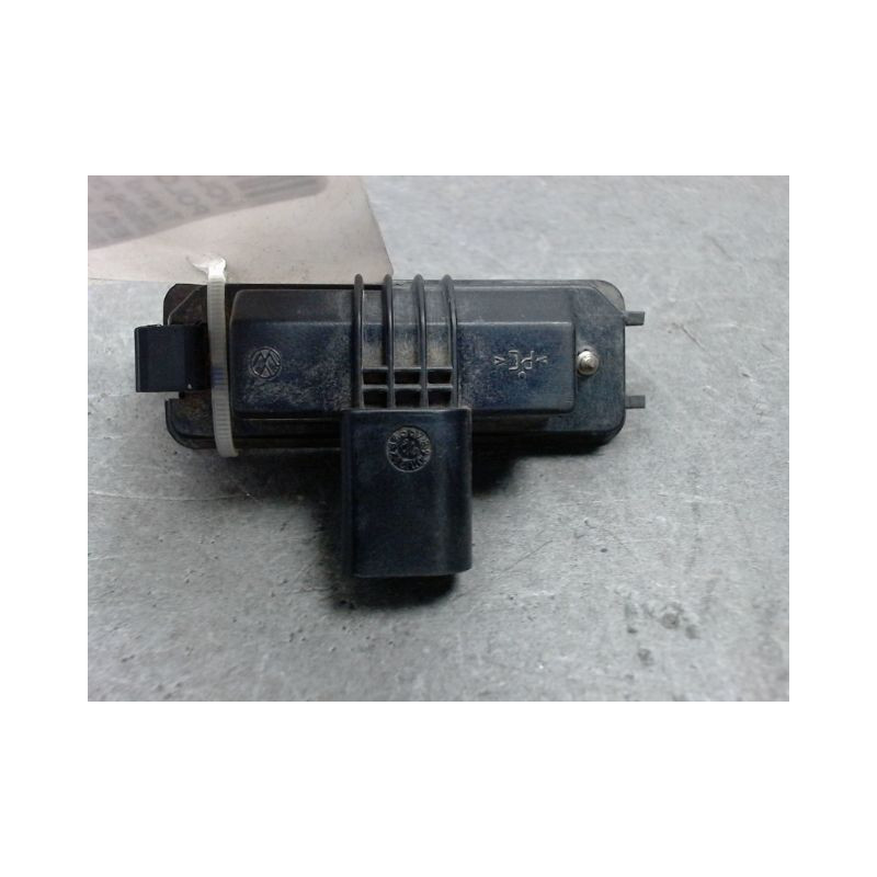 ECLAIREUR PLAQUE DE POLICE VOLKSWAGEN POLO 2005-