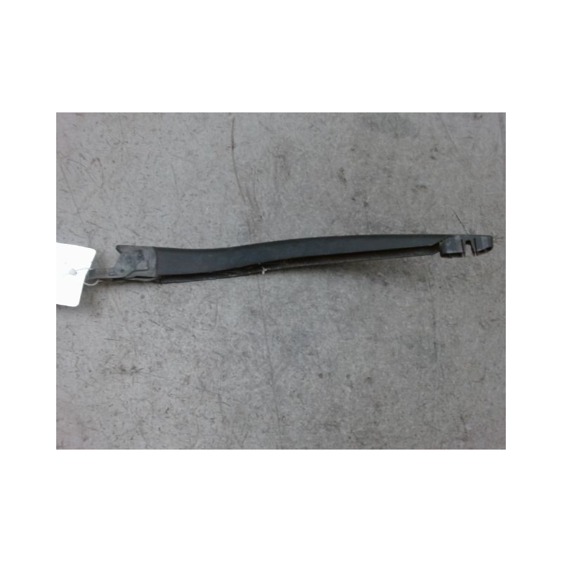 BRAS ESSUIE-GLACE ARRIERE MITSUBISHI COLT